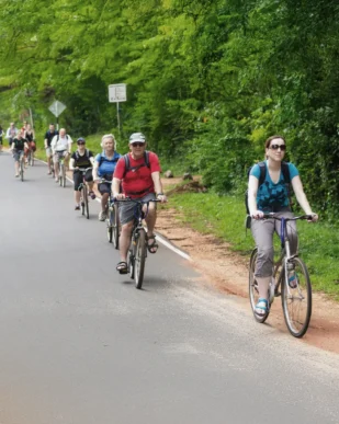 2-Weeks-Sri-Lanka-Itinerary-Habarana Village Walk-3
