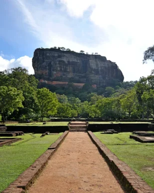2-Weeks-Sri-Lanka-Itinerary-Sigiriya